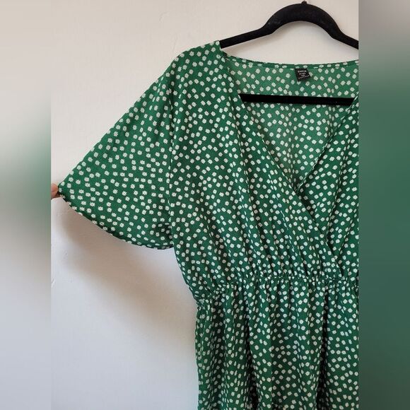 Plus Size 1X Wrap Dress Tiered Midi Green Polkadot Cottage Pastoral Maiden Fairy - Picture 2 of 6